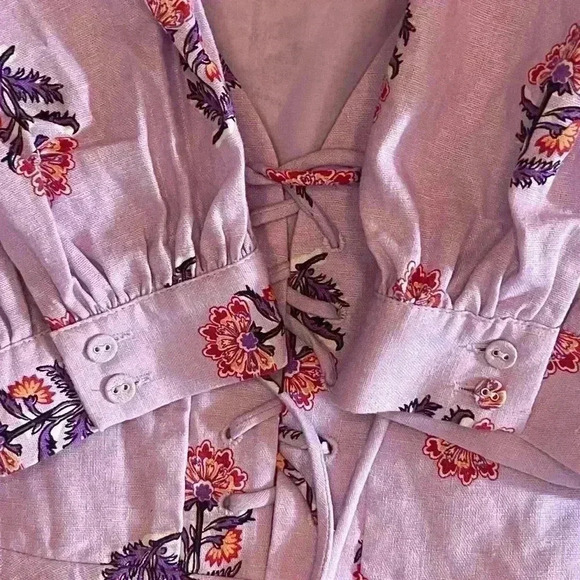 House of Harlow 1960 Floral Linen Blend Dress
Puff Sleeves Front Lace Size 4 - Picture 8 of 11